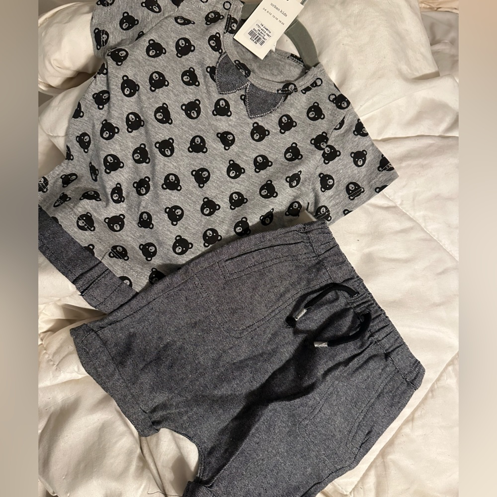 NWT 2pcs baby outfit / Urban Kids / Size 18-24mths